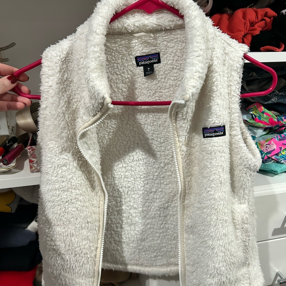 Patagonia Cream Fleece Outerwear